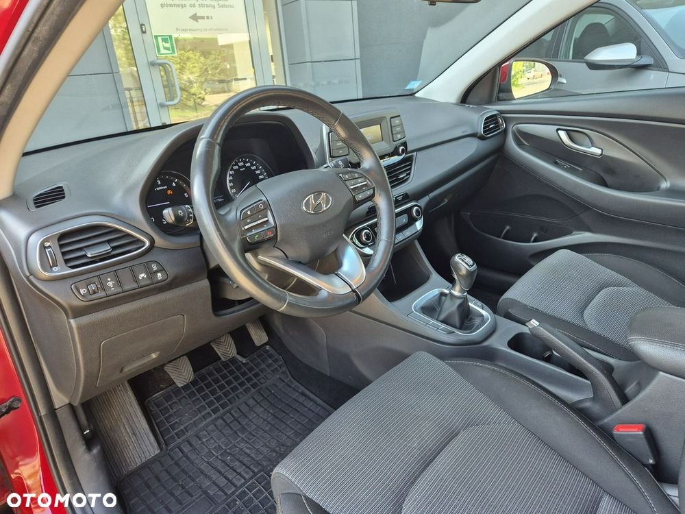 Hyundai i30 1.6 D Classic + - 10