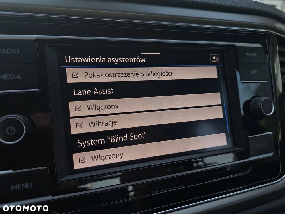 Volkswagen T-Roc - 32