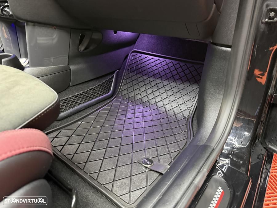 MINI Cabrio - 34