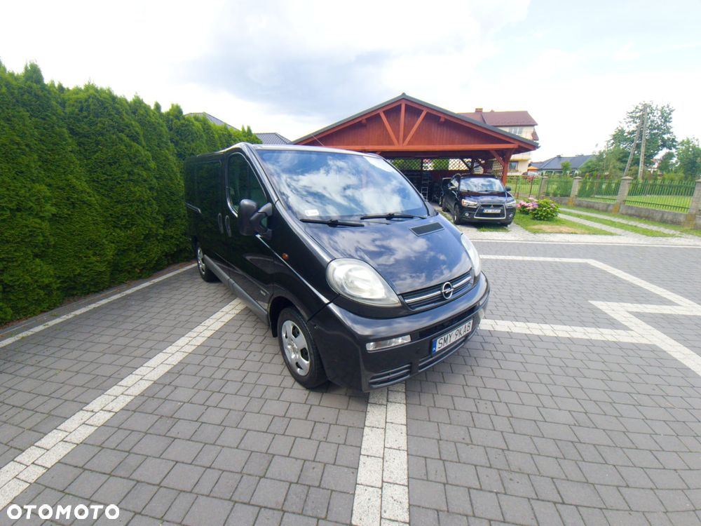 Opel Vivaro - 1