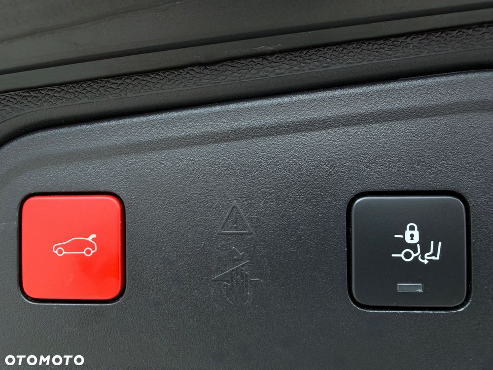 Peugeot 3008 1.6 PureTech HYbrid Allure S&S EAT8 - 25