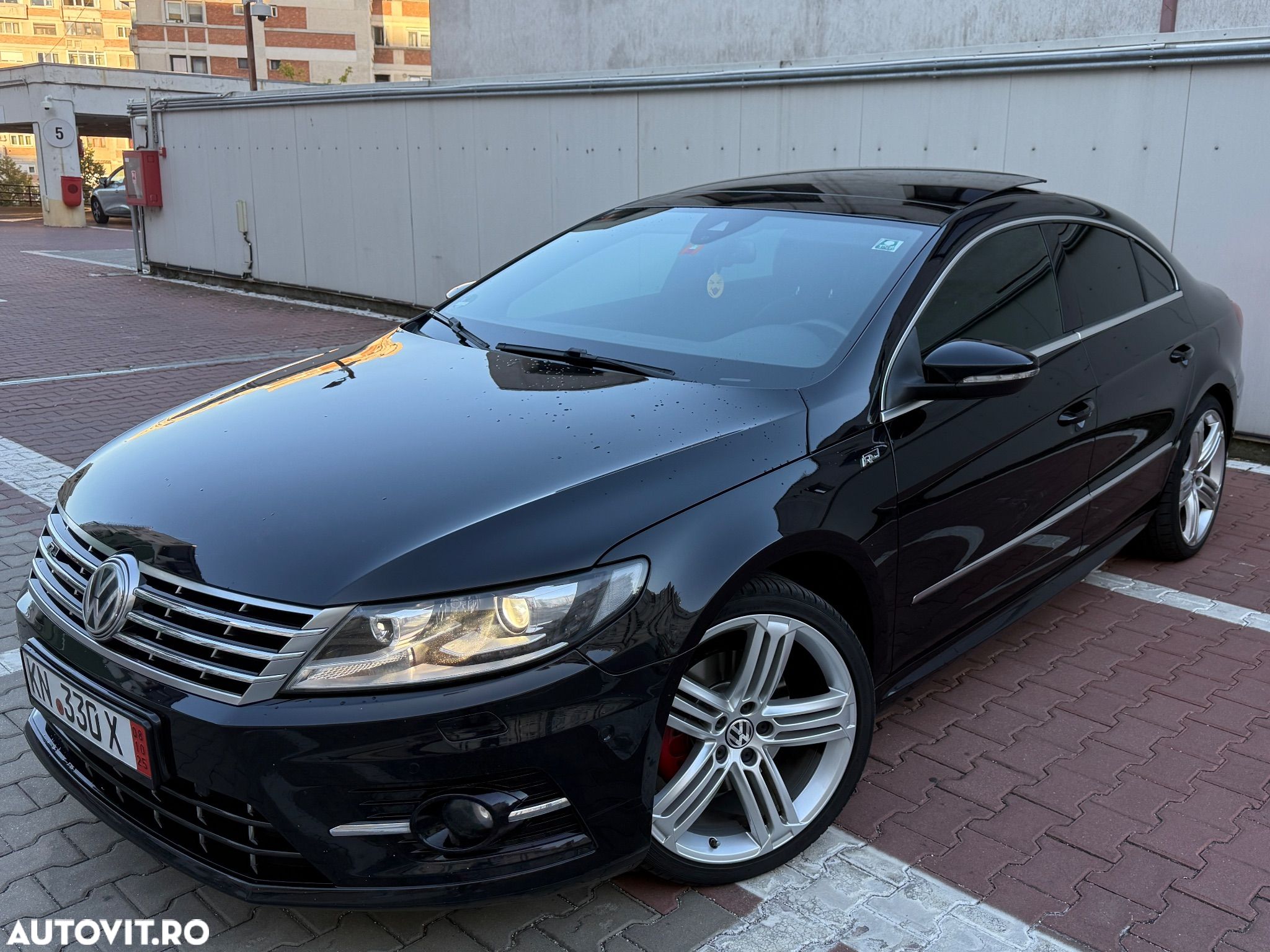 Volkswagen Passat CC 2.0 TDI 4Motion BlueMotion Technology DSG - 1