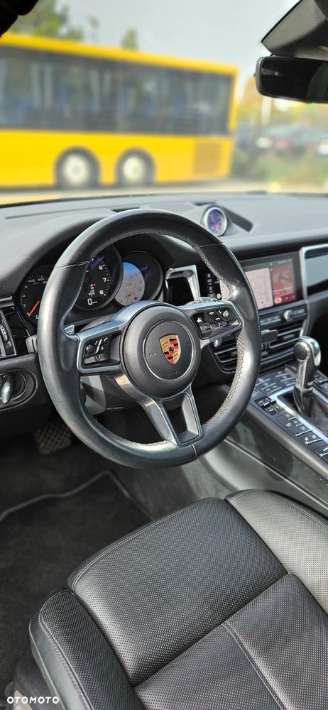 Porsche Macan - 15
