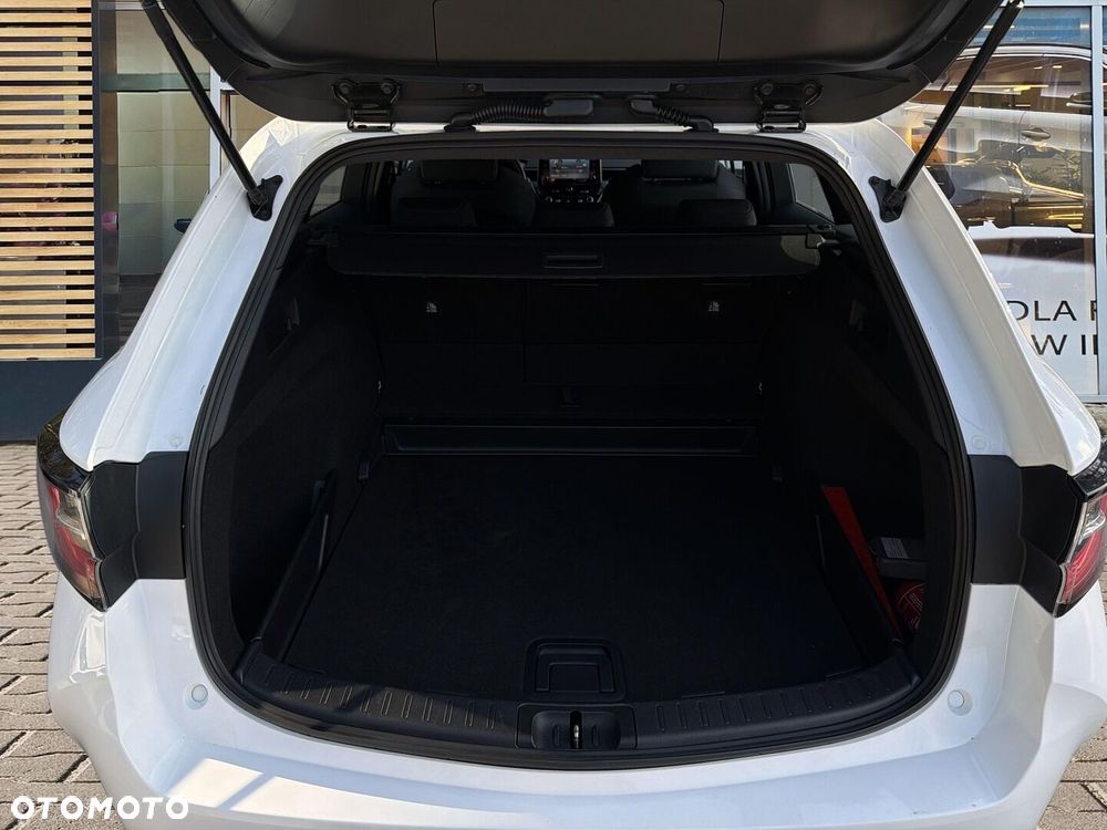 Toyota Corolla 1.8 Hybrid Comfort - 24