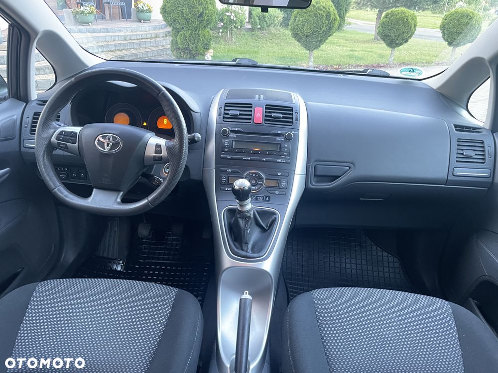 Toyota Auris 1.6 Life - 12