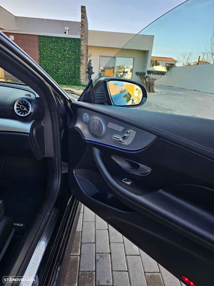 Mercedes-Benz E 220 d AMG Line - 31