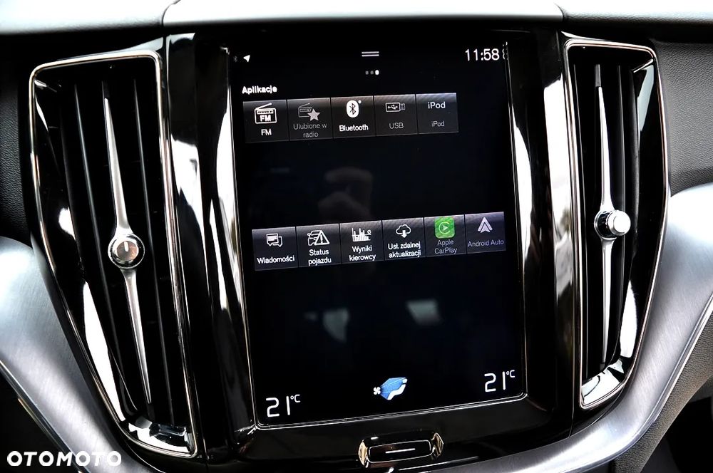 Volvo XC 60 D4 Momentum Pro - 28