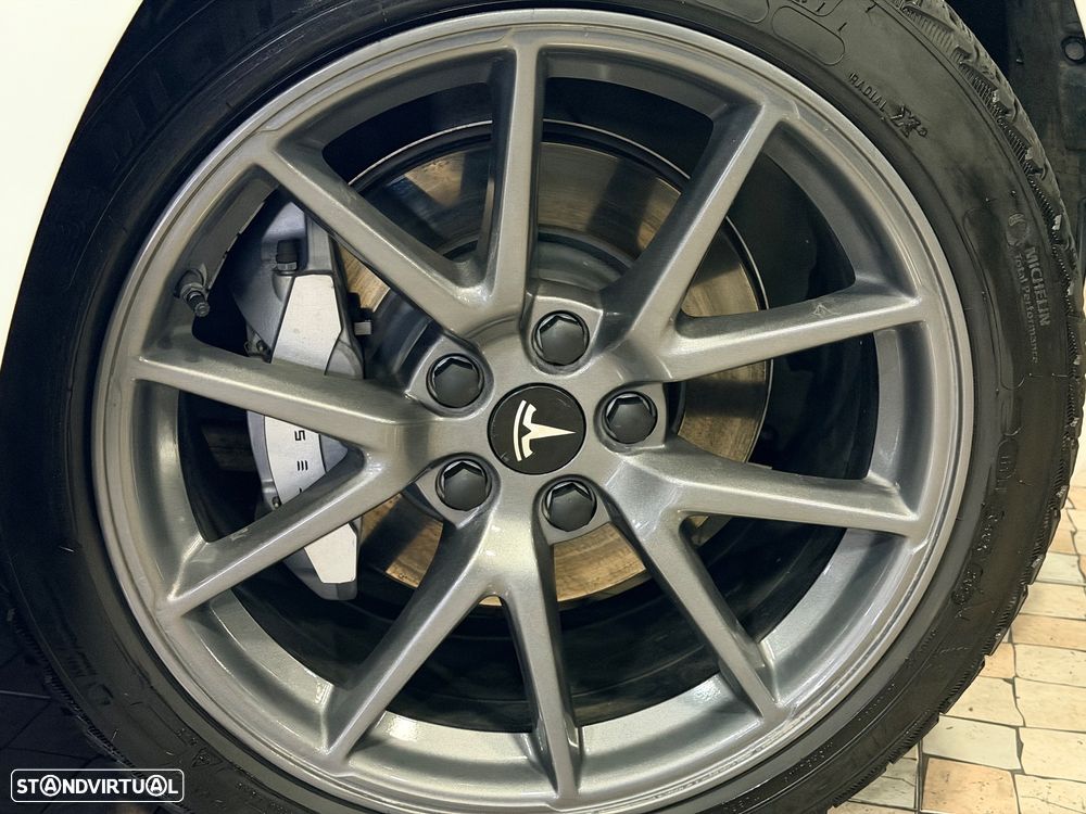 Tesla Model 3 Long Range Tração Integral — fotografia 7