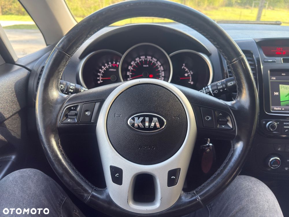 Kia Venga 1.6 Business Line - 16