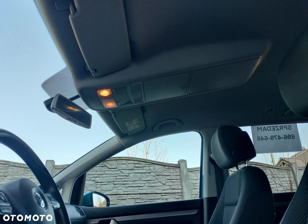 Volkswagen Touran 1.6 TDI DPF Cross DSG - 14