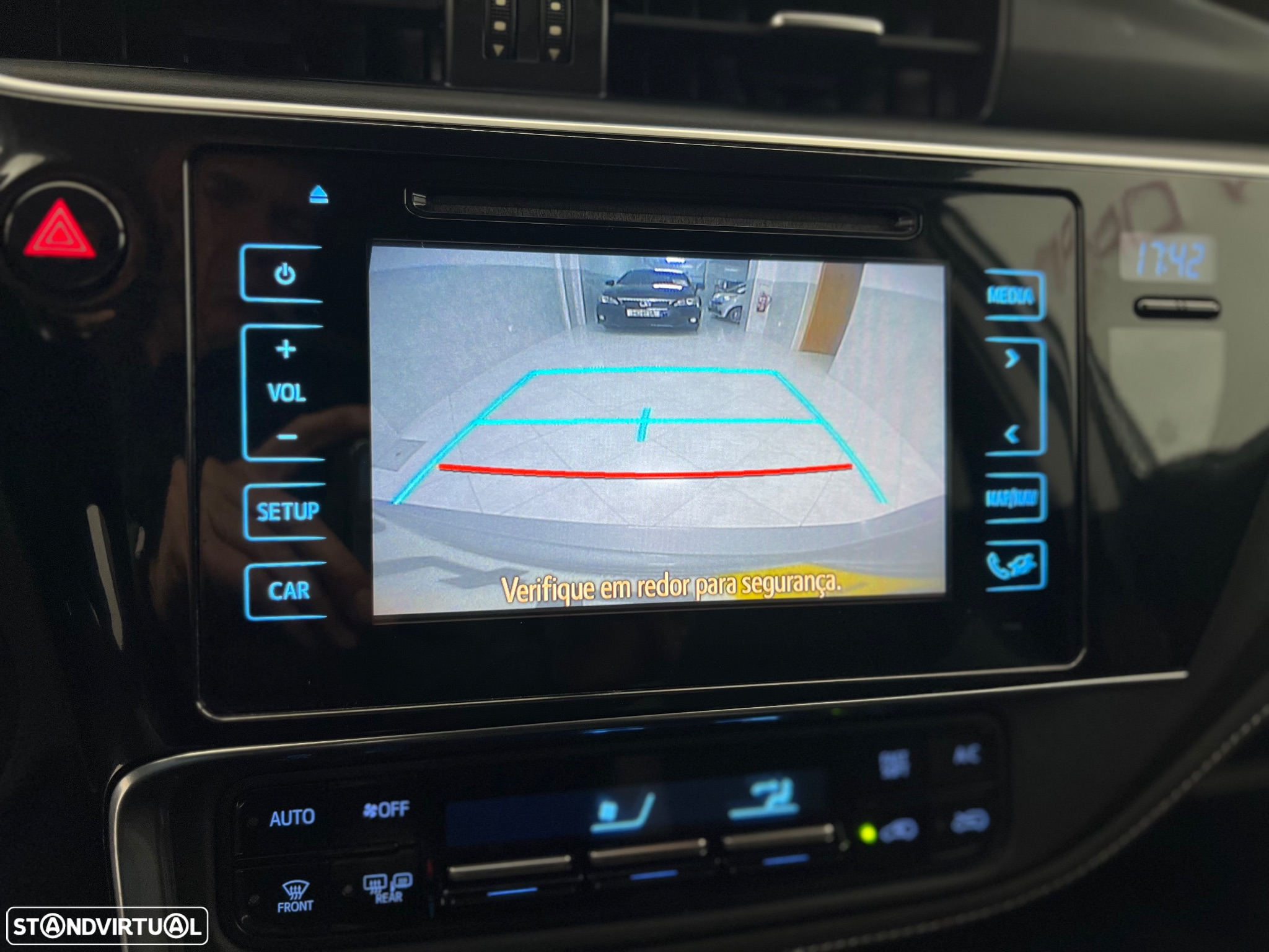 Toyota Auris Touring Sports 1.6 D-4D Comfort +P.Sport+Navi - 15