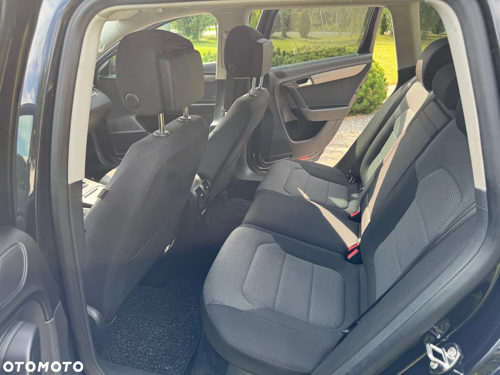 Volkswagen Passat 2.0 TDI Comfortline - 8