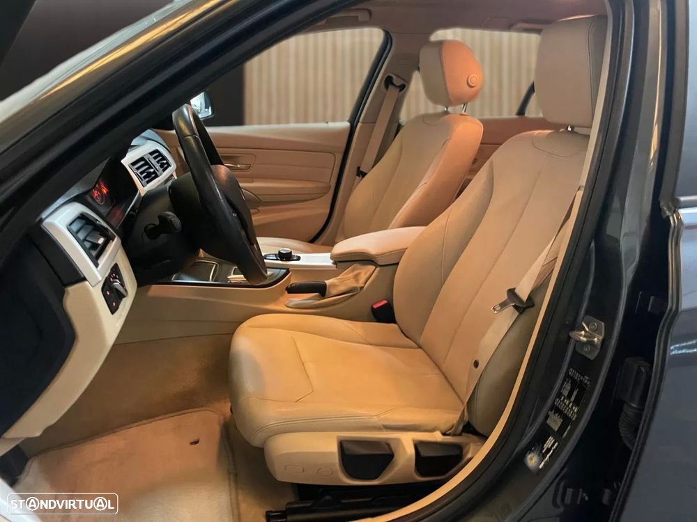 BMW 320 d Advantage Auto - 17
