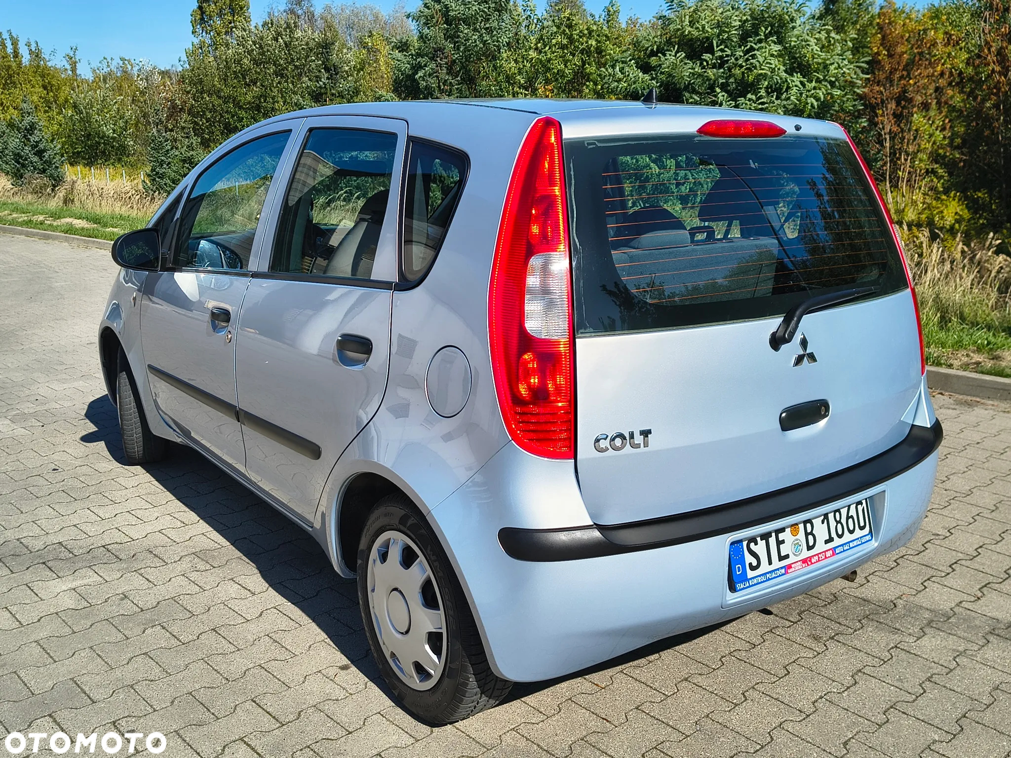 Mitsubishi Colt - 10