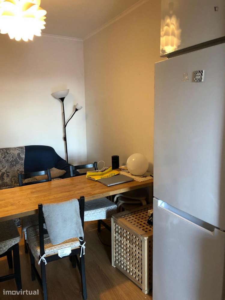 Quarto - localizado em São Sebastião Lisbon - Grande imagem: 5/11