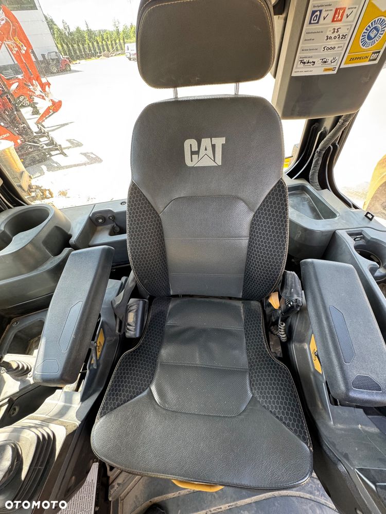 Caterpillar D5 XL - 36