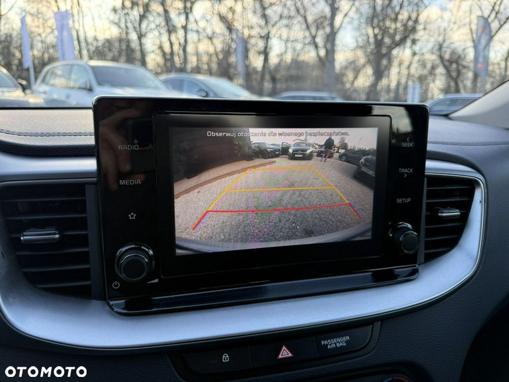 Kia Ceed - 29
