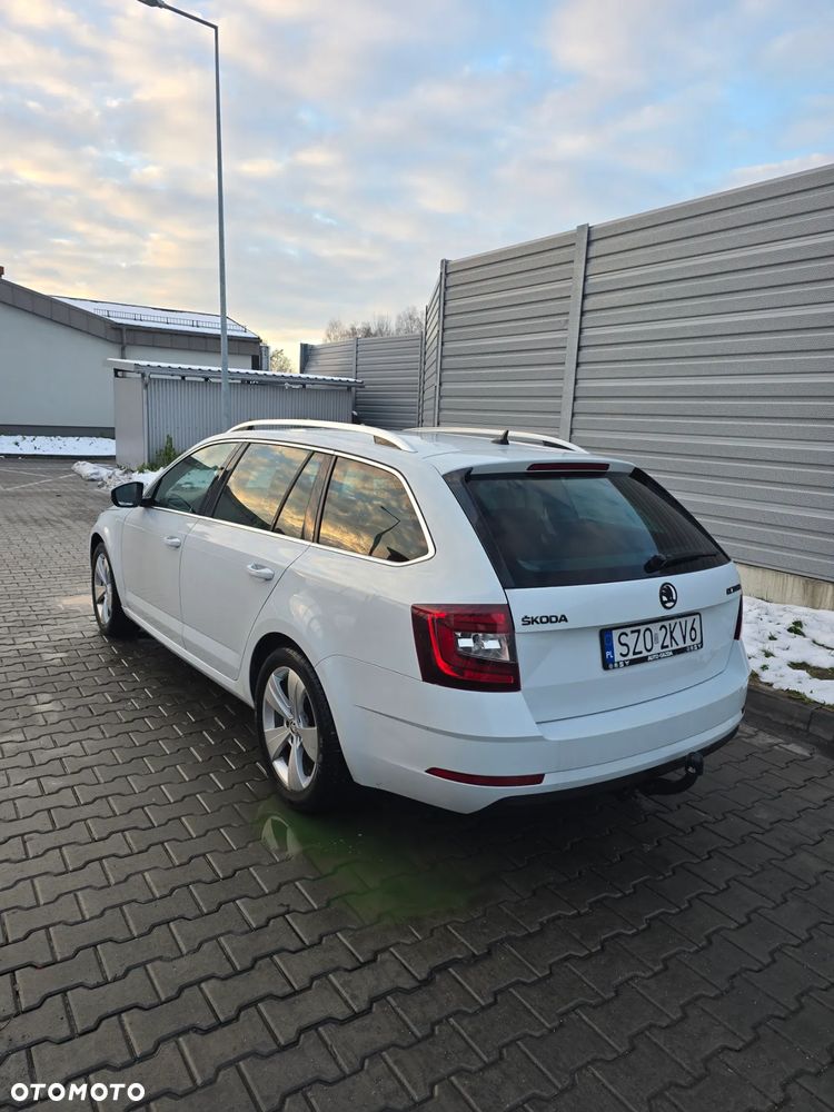 Skoda Octavia 1.6 TDI DSG Premium Edition - 2
