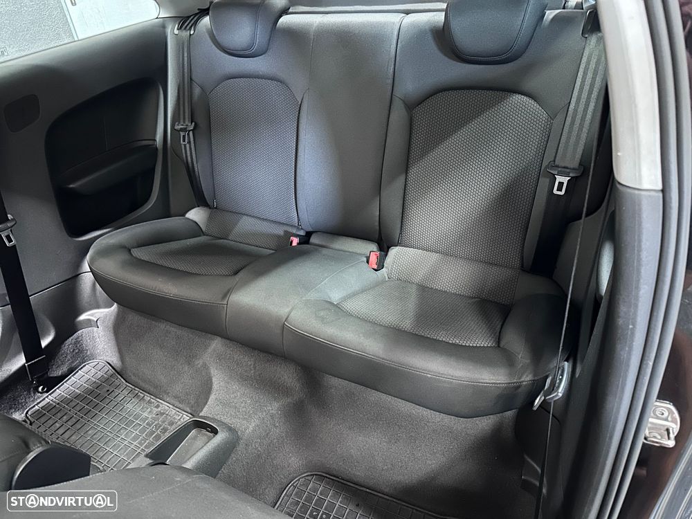 Audi A1 1.6 TDI Advance 99g - 12