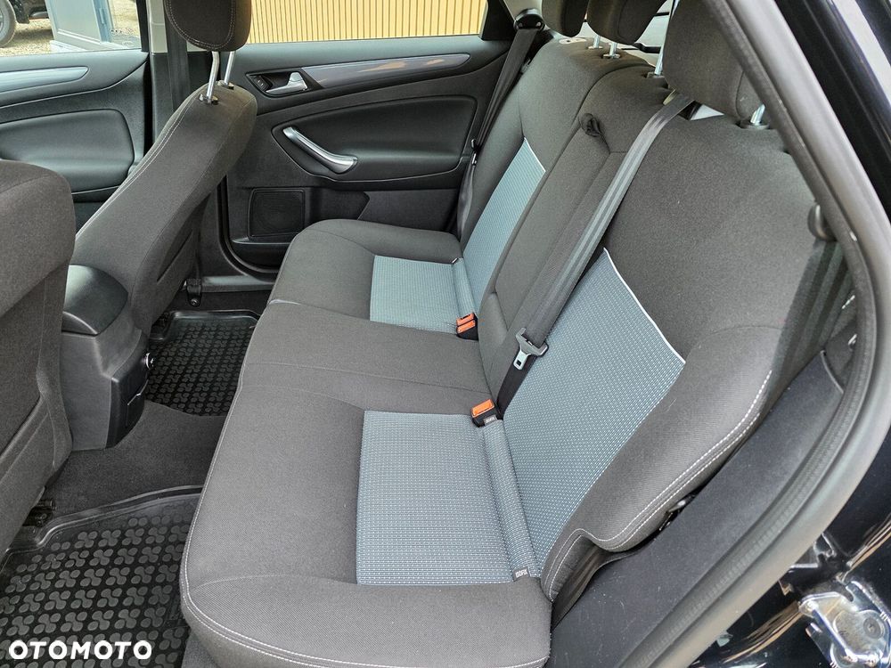 Ford Mondeo - 13