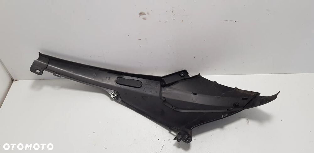 Piaggio NRG 50 Wypełnienie tunelu prawe - 2