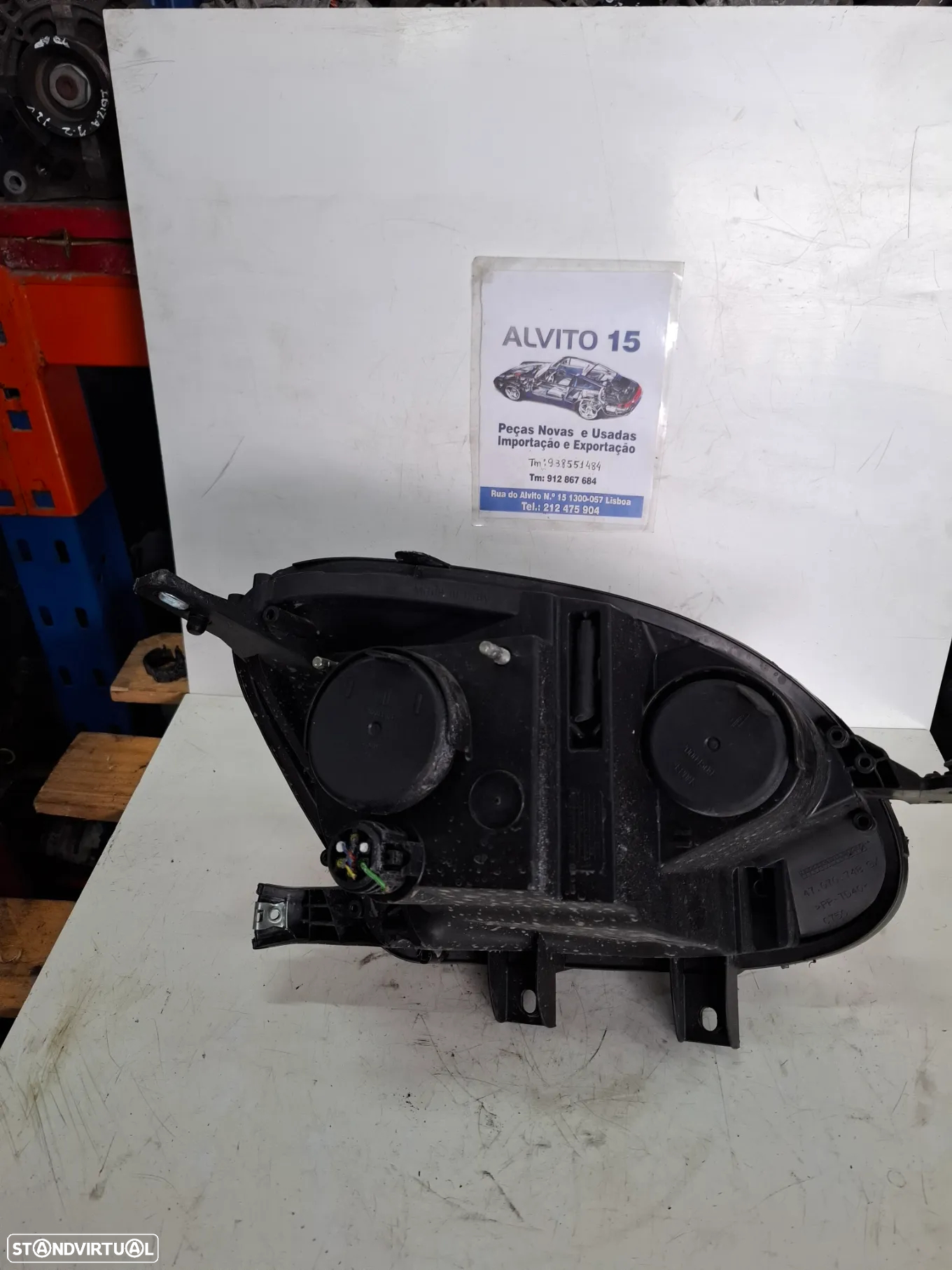 Farol Fiat Panda esquerdo 2019 - 2