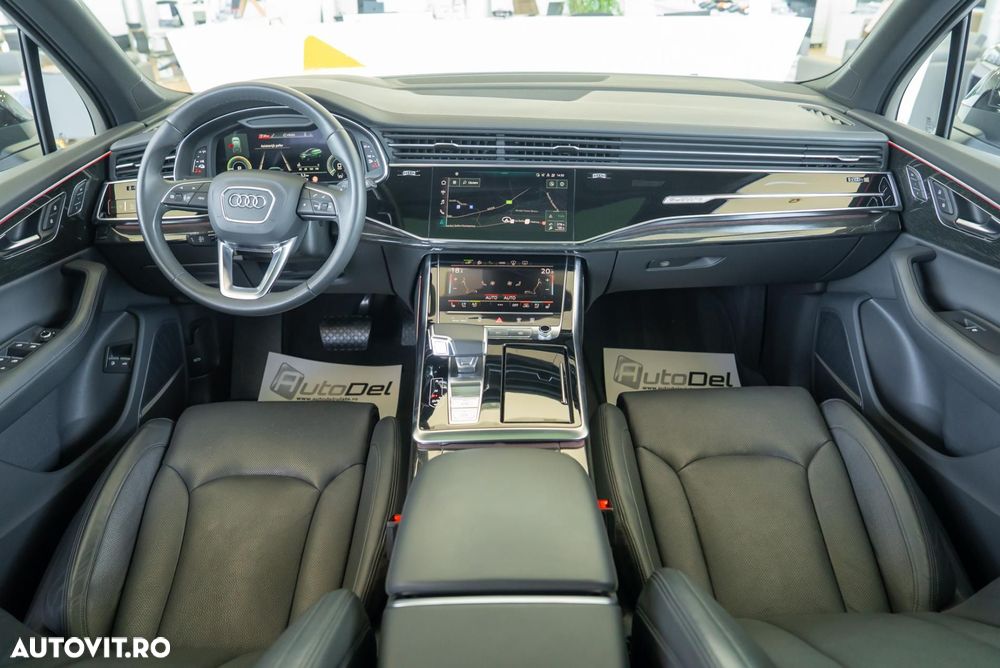 Audi Q7 3.0 55 TFSIe quattro Tiptronic S Line - 6