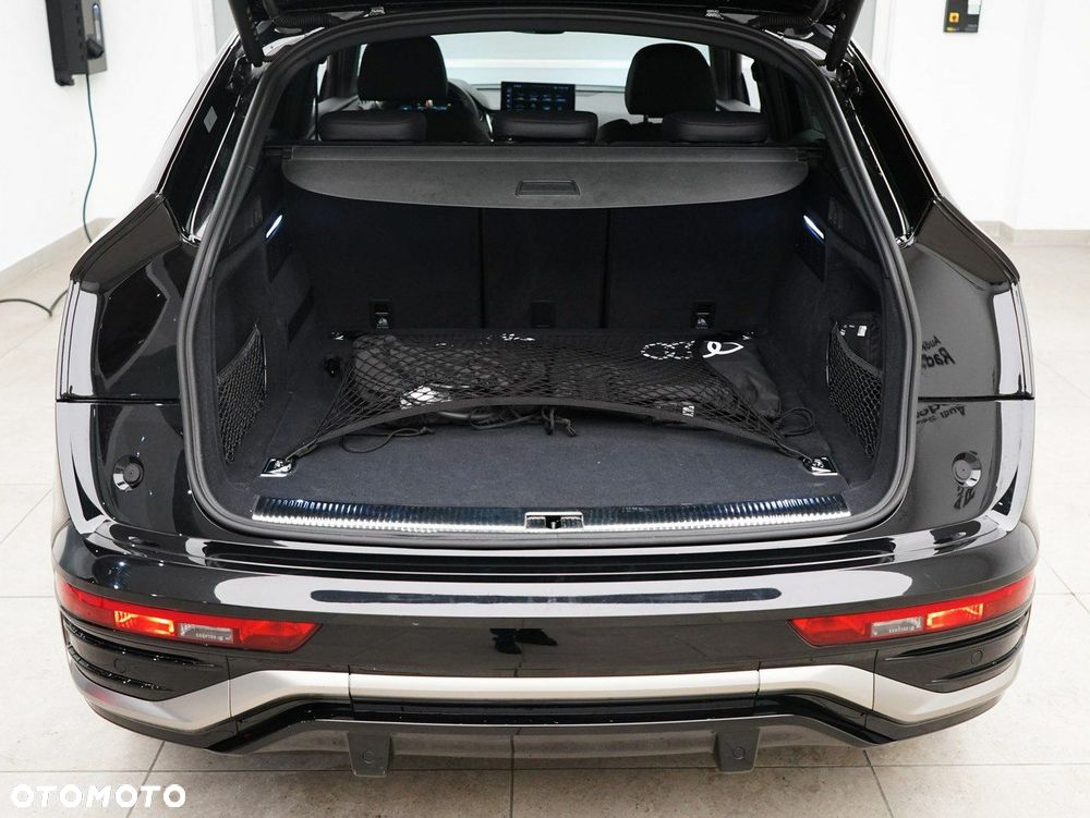 Audi Q5 Sportback - 11