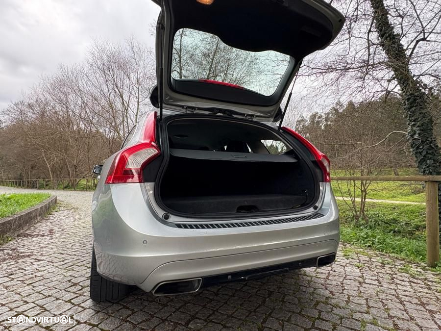 Volvo V60 2.4 D6 Summum AWD Phev - 12