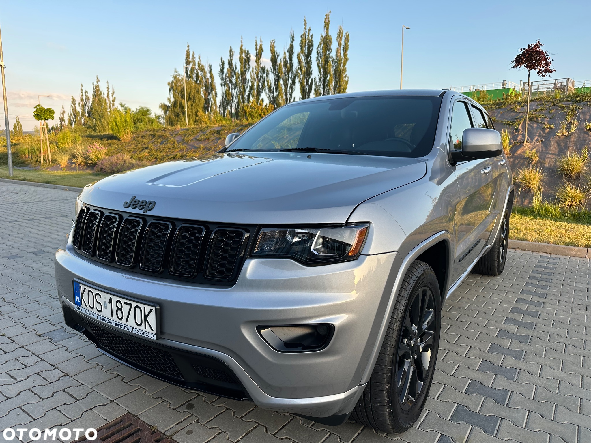 Jeep Grand Cherokee - 2