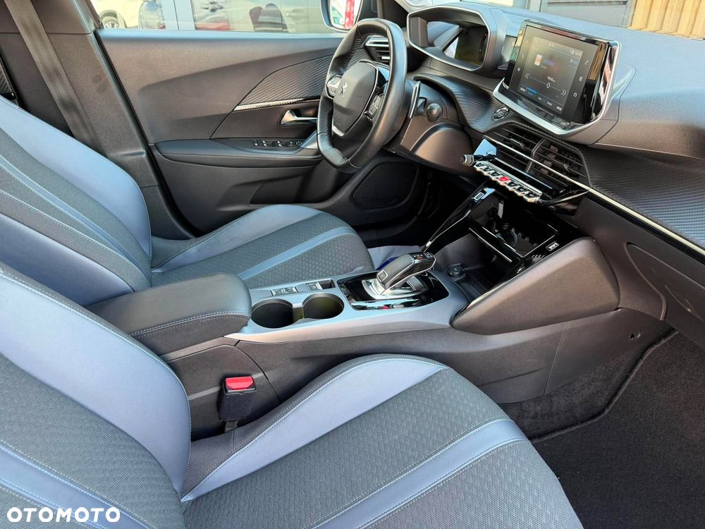 Peugeot 2008 1.5 BlueHDi Allure S&S EAT8 - 13