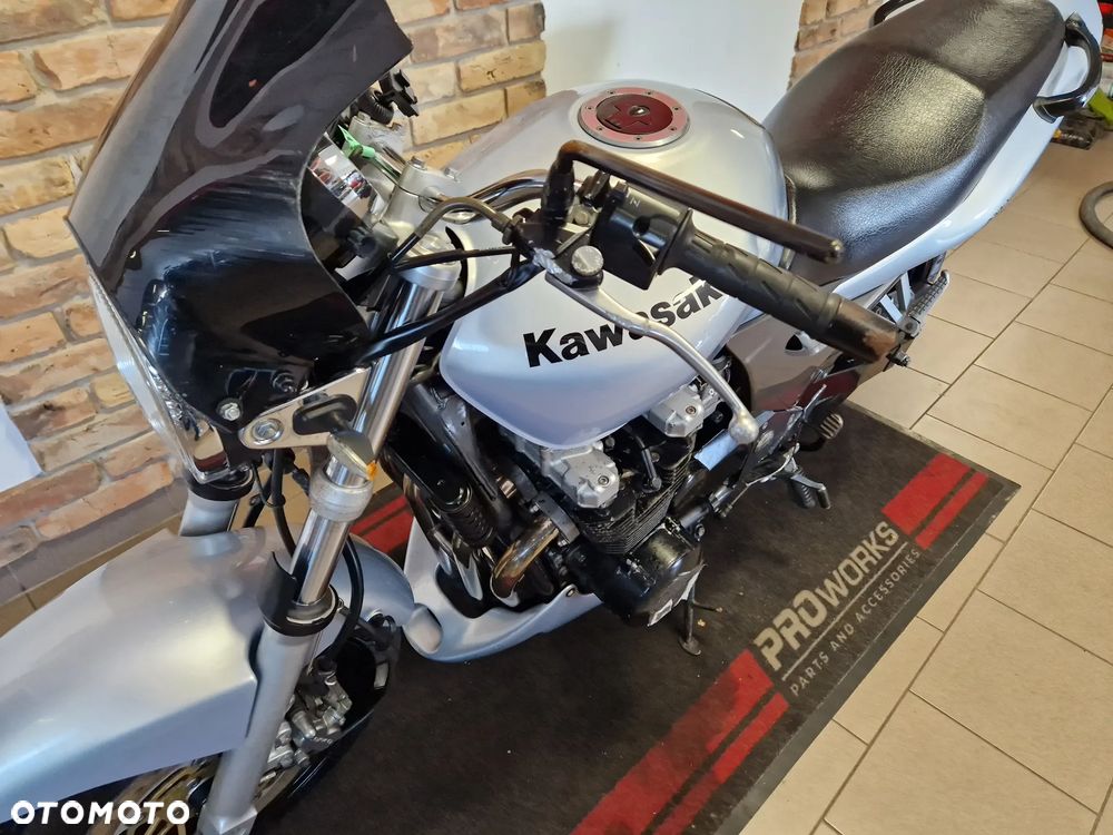 Kawasaki ZR - 12