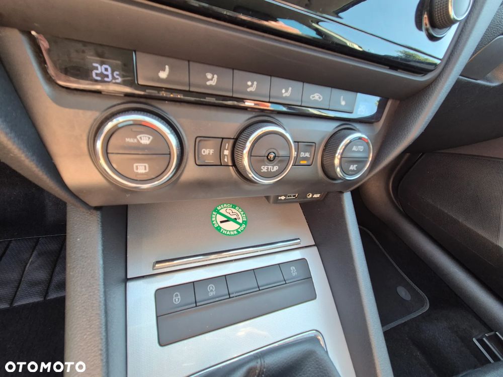 Skoda Octavia 2.0 TDI Green tec 4x4 Edition - 12