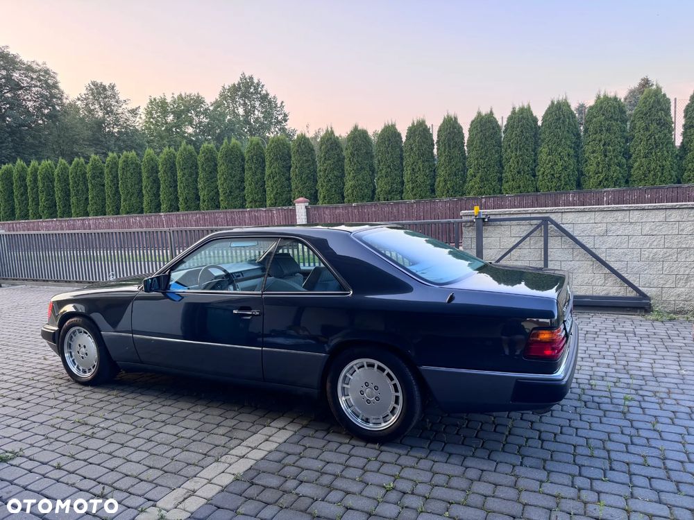 Mercedes-Benz W124 (1984-1993) - 2