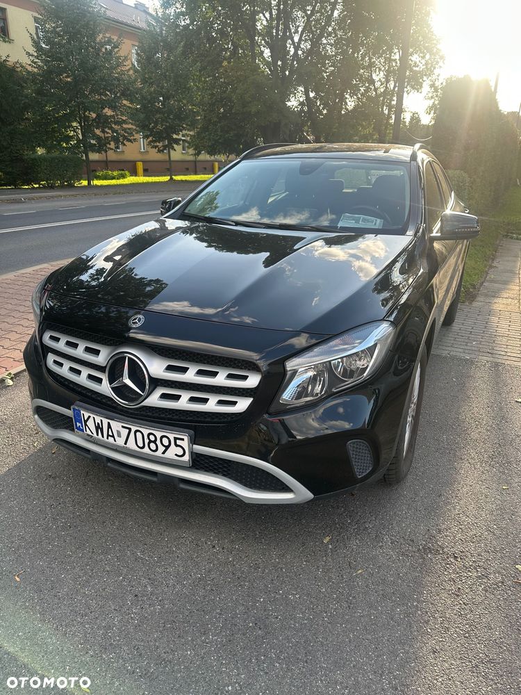 Mercedes-Benz GLA - 6