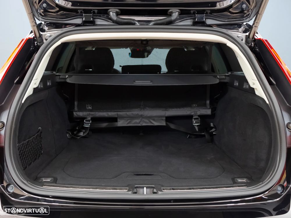 Volvo V60 2.0 B4 Momentum Plus Geartronic - 8