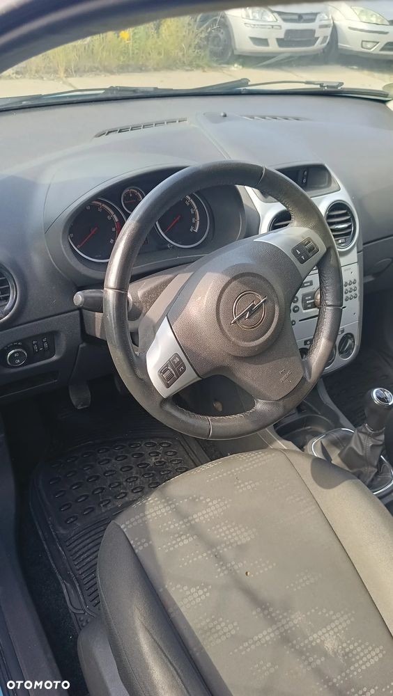 Opel Corsa 1.4 16V Graphite - 10