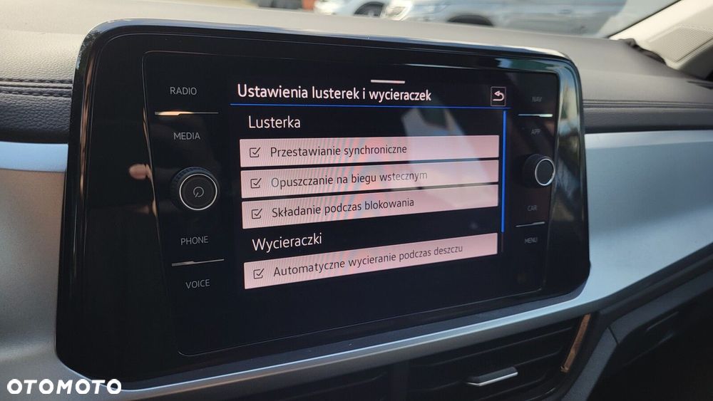 Volkswagen T-Roc 1.5 TSI Life DSG - 39