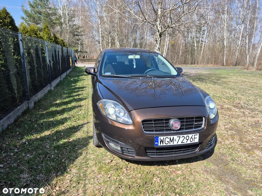Fiat Croma 1.9JTD Dynamic - 2
