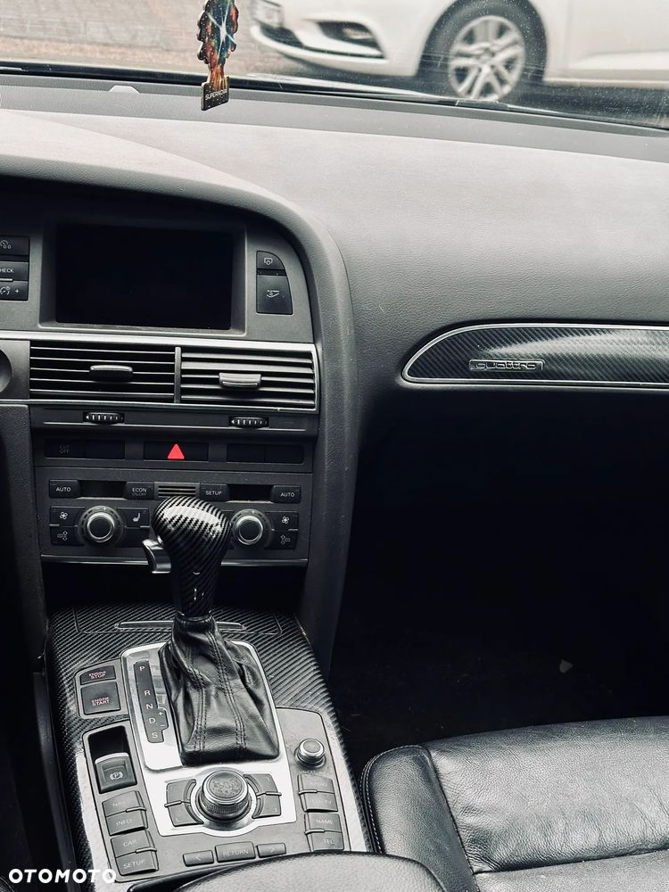 Audi A6 Limousine 3.2 FSI Quattro Tiptronic - 8