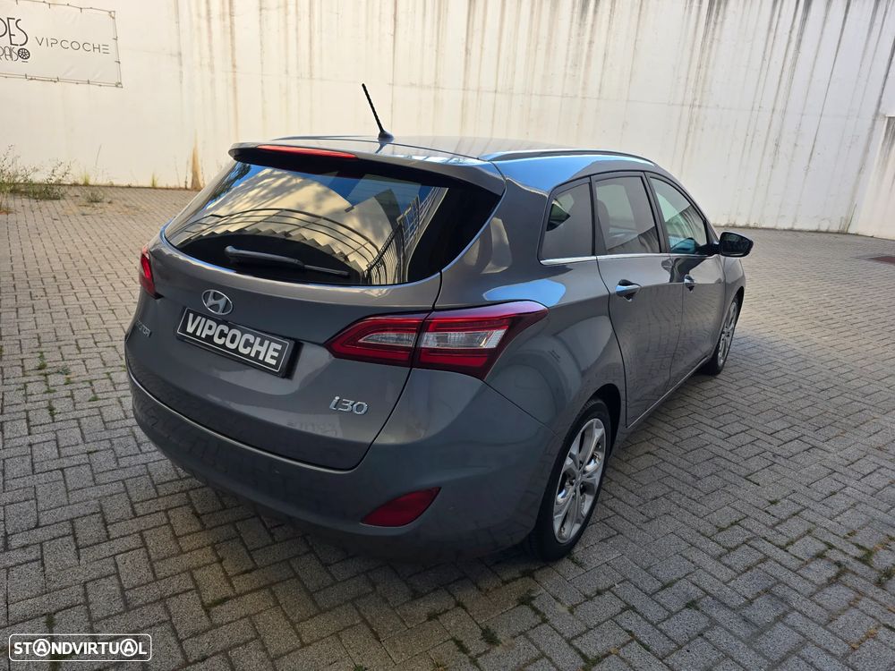 Hyundai i30 SW 1.6 CRDi Style J17 - 30