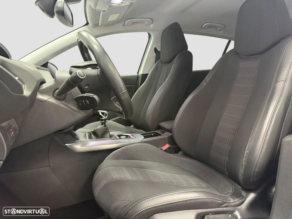 Peugeot 308 1.2 PureTech Allure - 11