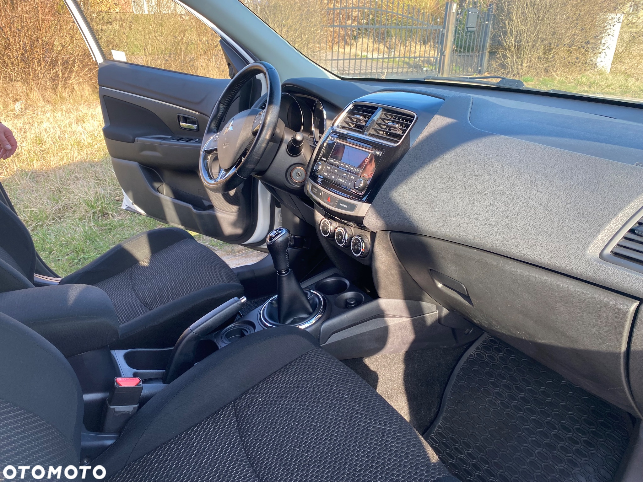 Mitsubishi ASX 1.6 Inform - 10