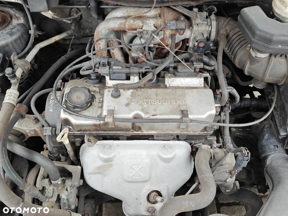 Mitsubishi Space Star 1.6 Intense - 19