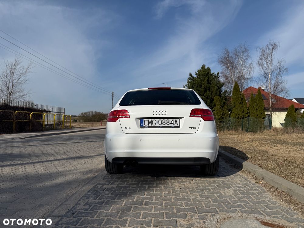 Audi A3 Sportback 1.8 TFSI Ambiente - 6
