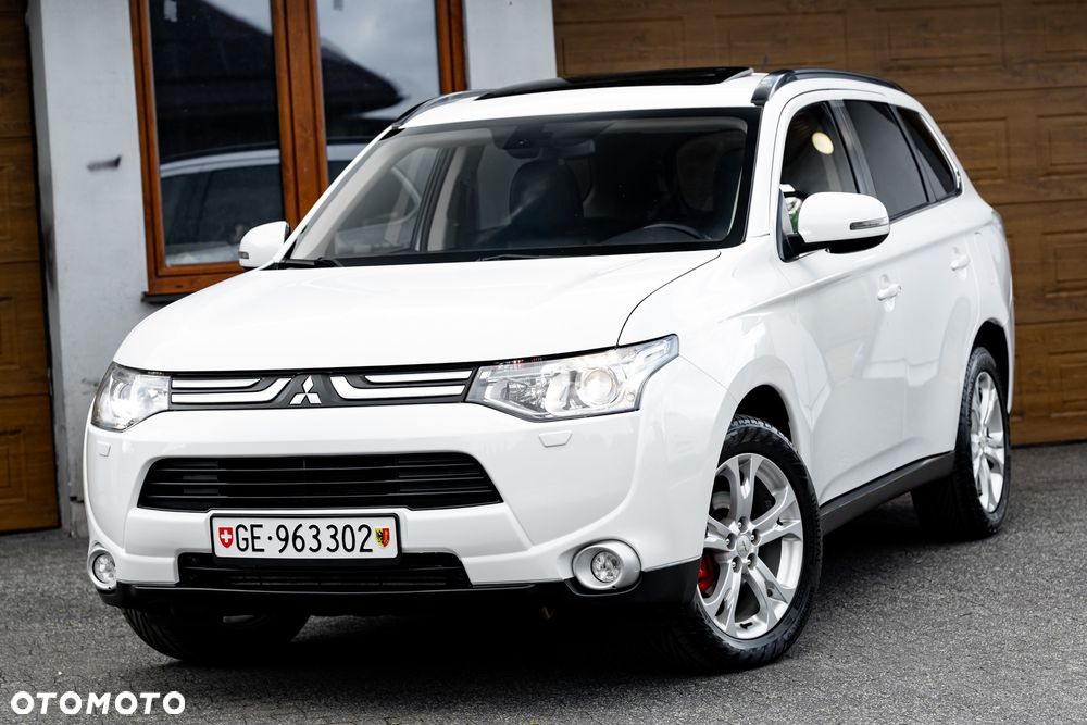 Mitsubishi Outlander 2.2 DI-D 4WD Automatik Invite - 6