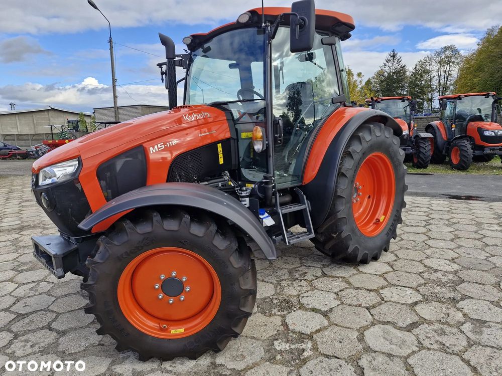 Kubota M5112