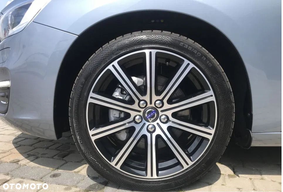 Volvo V60 T5 Drive-E Summum - 4
