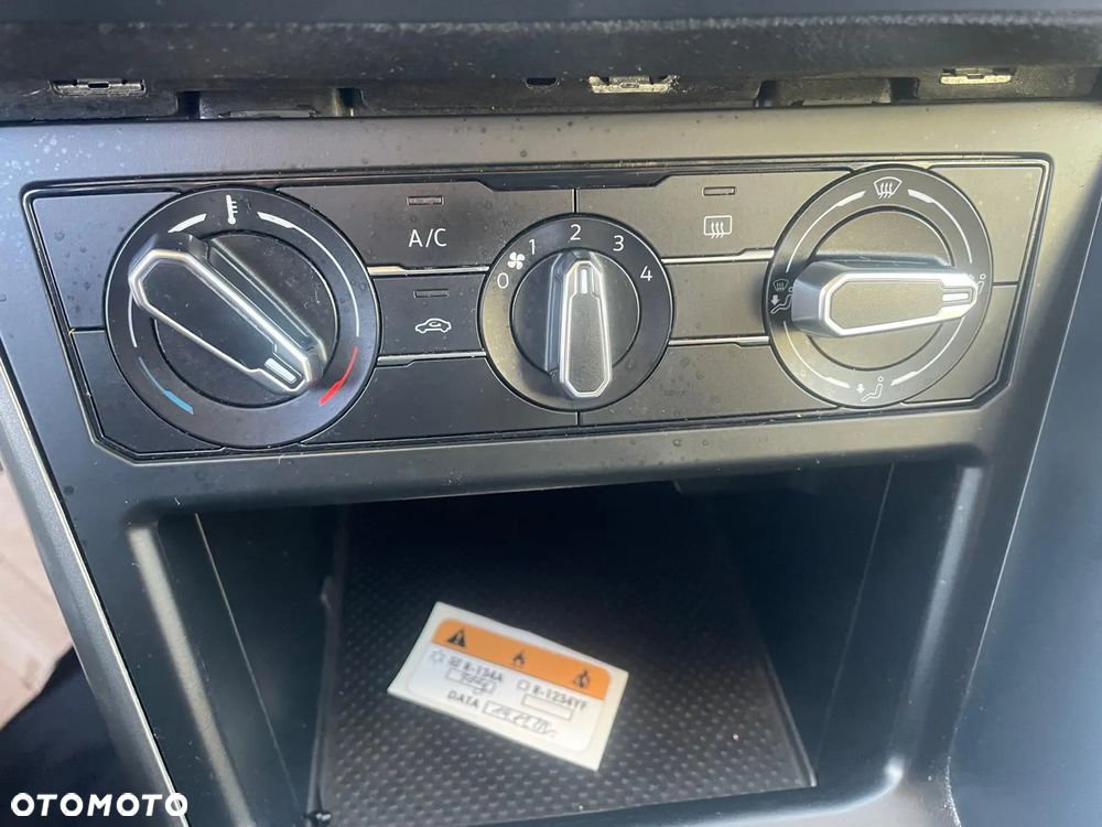 Volkswagen Polo 1.0 TSI Blue Motion - 14