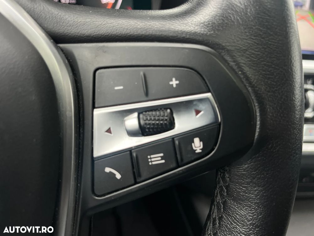 BMW Seria 3 320d xDrive AT MHEV - 19